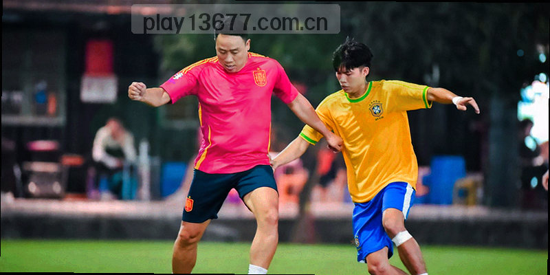 盾牌线条与圆形锁抽象纹理，象征隐私保护